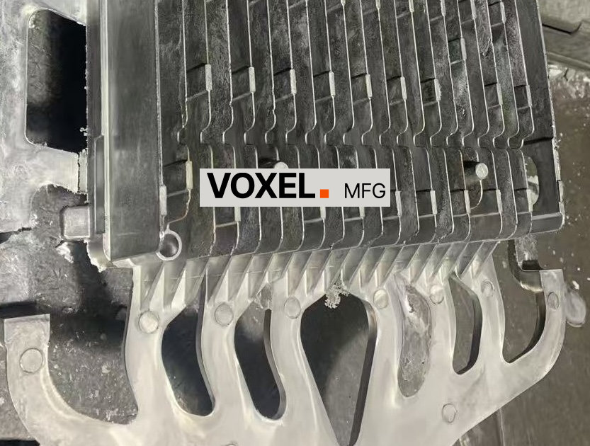 Modified gating and raw casting after engineering optimization
